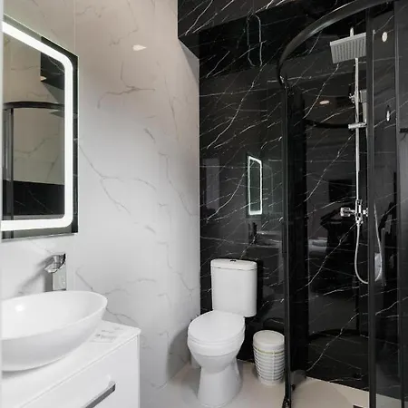 Avangard Kulisha 16 * Lviv