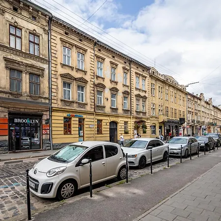 Apartment Avangard Kulisha 16 *